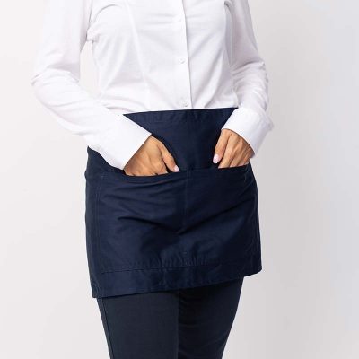 Ženska ugostiteljska uniforma sa plavom keceljom